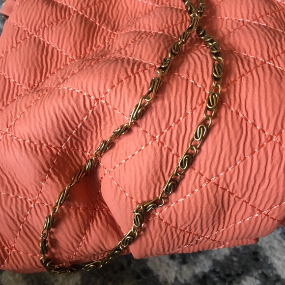 SALE!! 🧡Anthropologie Coral Chain Crossbody Purse - Picture 4 of 9
